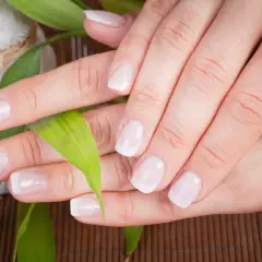 Czy hybryda na manicure japoński szkodzi paznokciom? Wszystko, co musisz wiedzieć