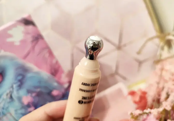 Rimmel podkład rozświetlający - dlaczego warto go wybrać?