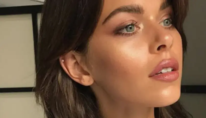 Annabelle minerals podkład rozświetlający – idealny dla każdej cery