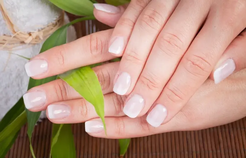 Czy hybryda na manicure japoński szkodzi paznokciom? Wszystko, co musisz wiedzieć