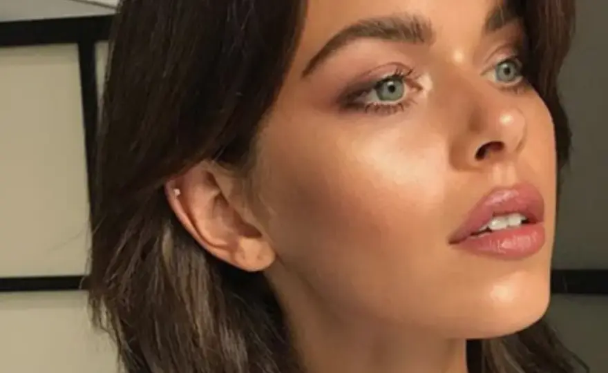 Annabelle minerals podkład rozświetlający – idealny dla każdej cery
